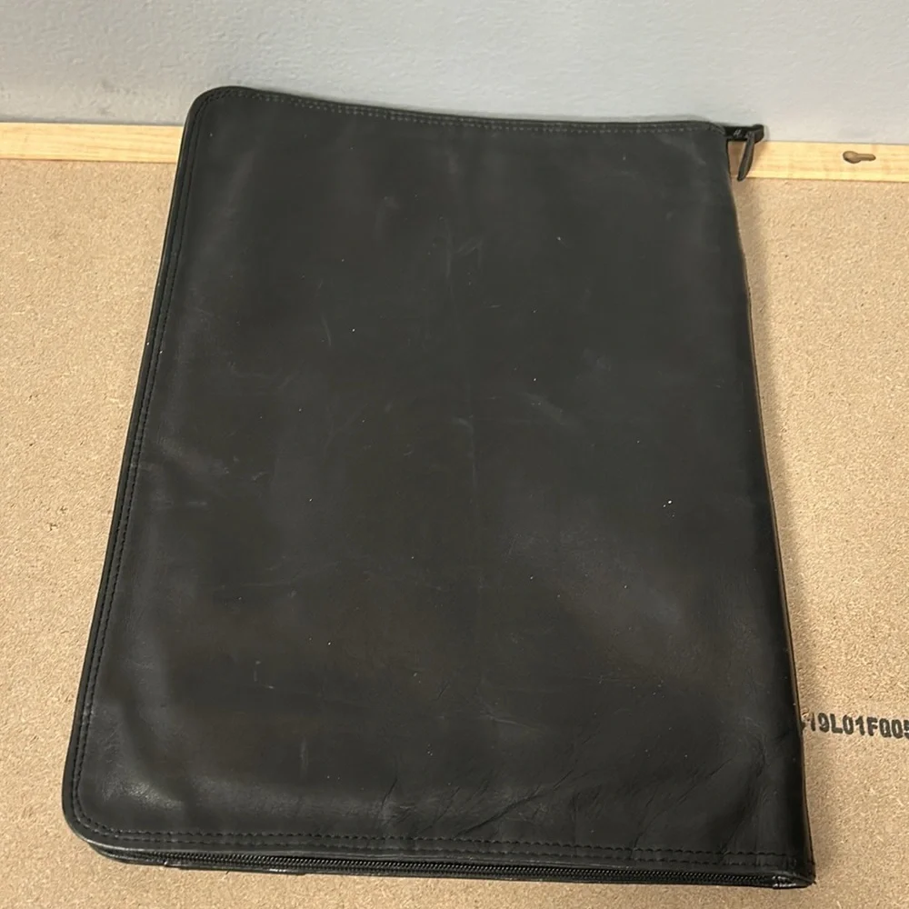 Scully Leather Black Briefcase vintage gently used condition